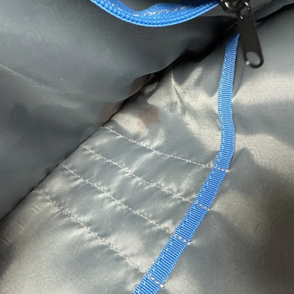 Dell laptop bag Padded 16x13 black  multi-pocket zippered Preowned- Stained‎